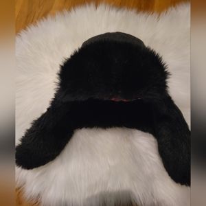 ROOTS CANADA FAUX FUR LEATHER ACCENTS GREY AVIATOR/ TRAPPER HAT